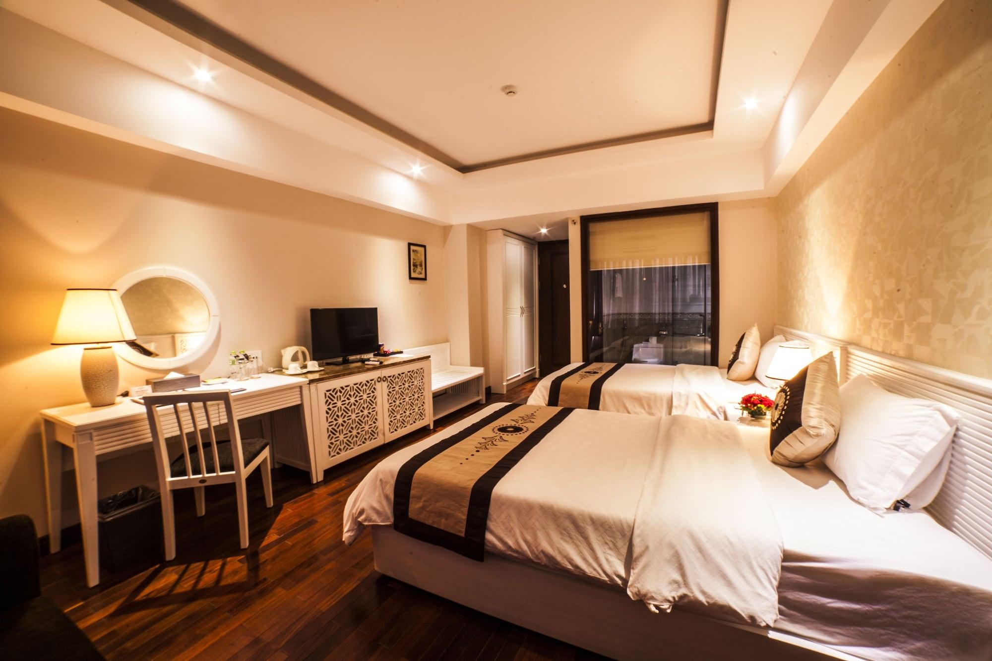 Moonlight Hotel Hue Exterior photo