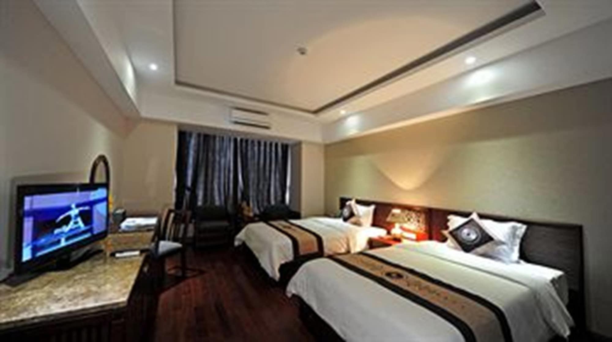 Moonlight Hotel Hue Exterior photo