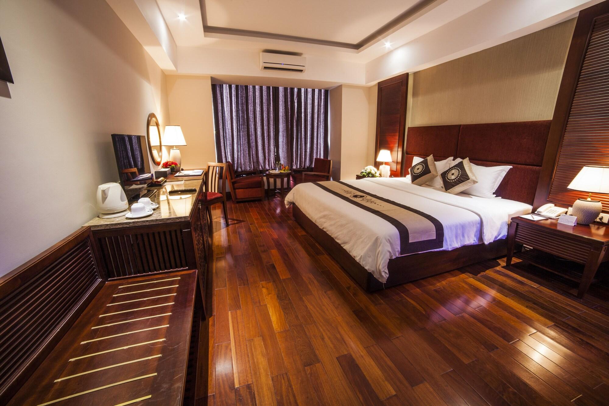 Moonlight Hotel Hue Exterior photo