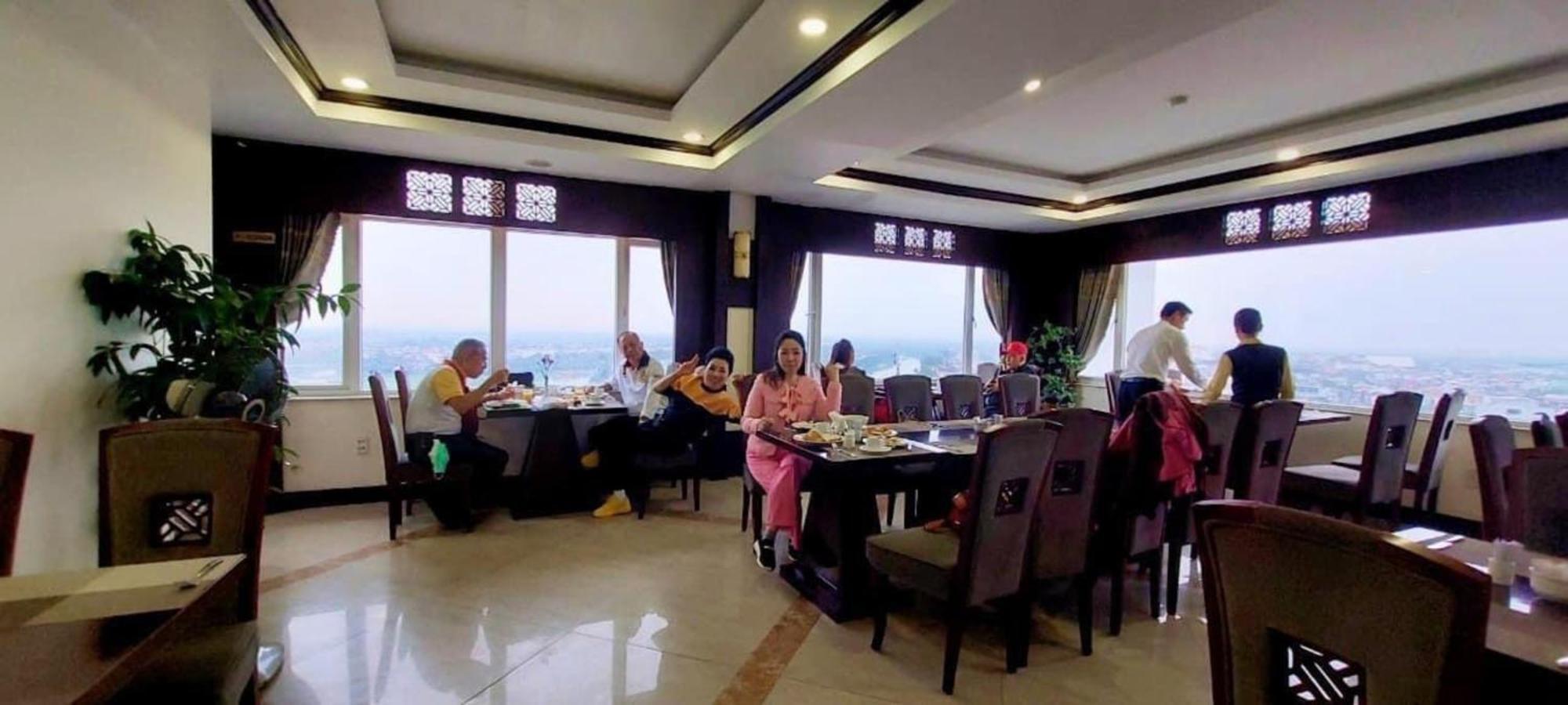 Moonlight Hotel Hue Exterior photo