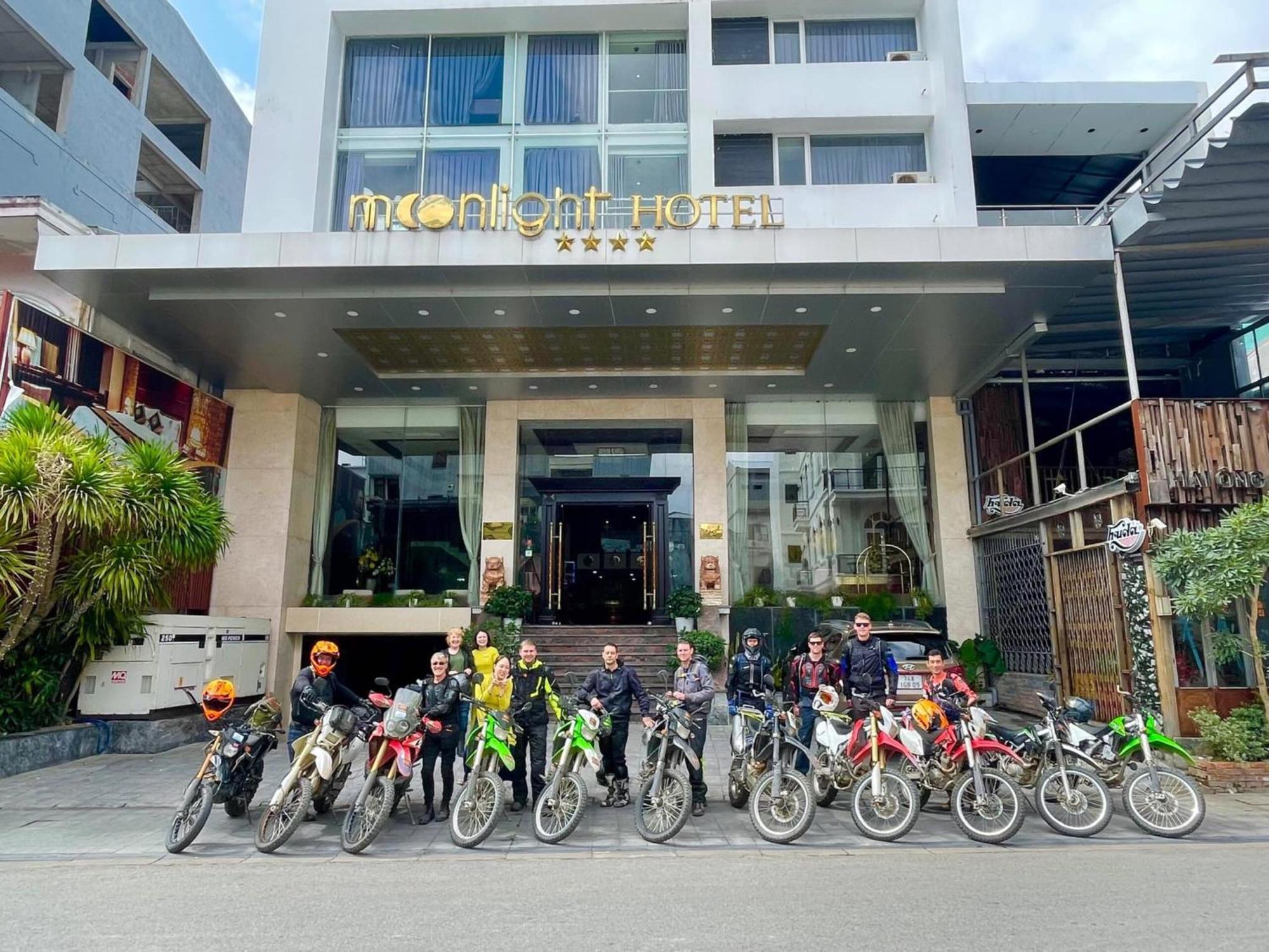 Moonlight Hotel Hue Exterior photo