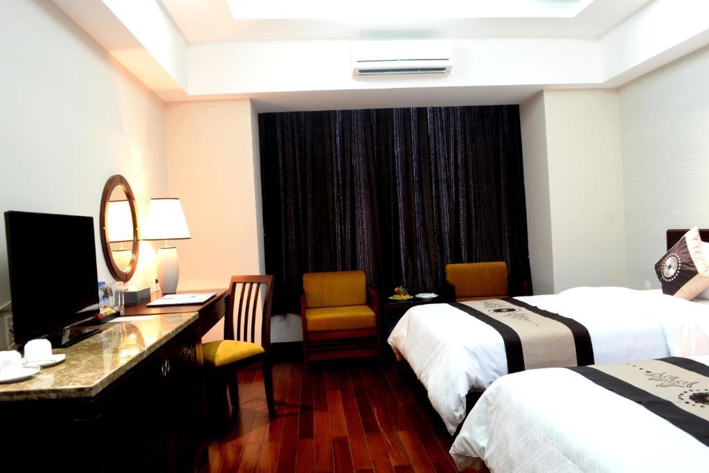 Moonlight Hotel Hue Room photo
