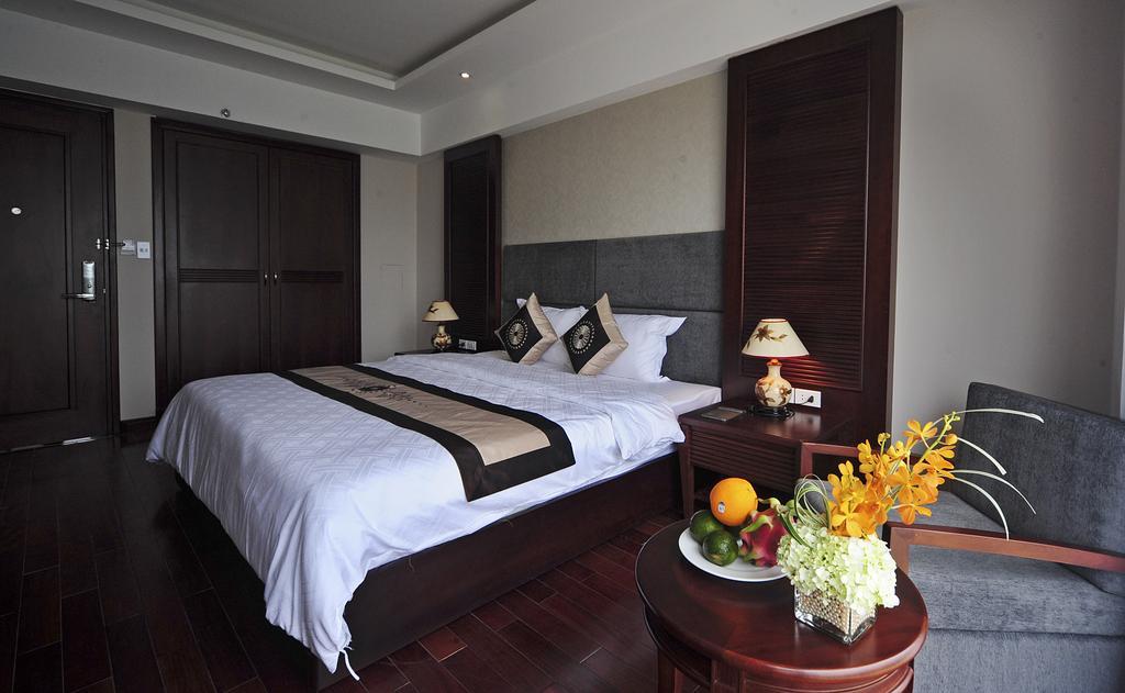 Moonlight Hotel Hue Exterior photo